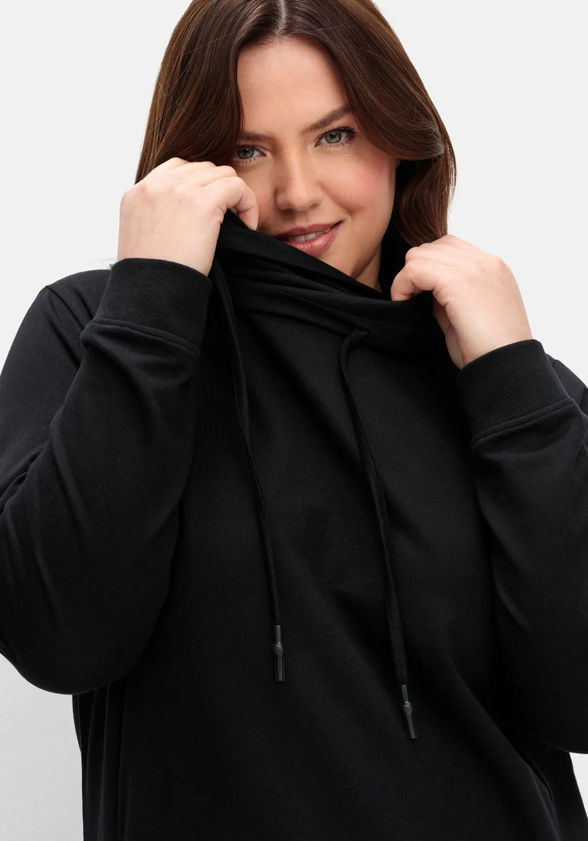 Sweatkleid mit weitem Kragen und Seitentaschen