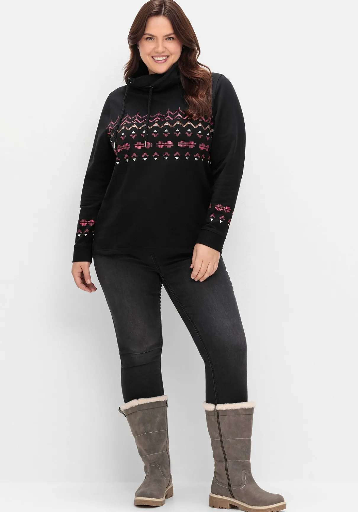 Sweatshirt mit Norwegerprint und weitem Stehkragen