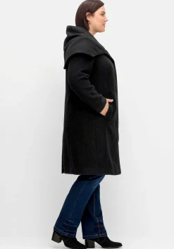 Taillierter Mantel mit großem Kragen und Wollanteil