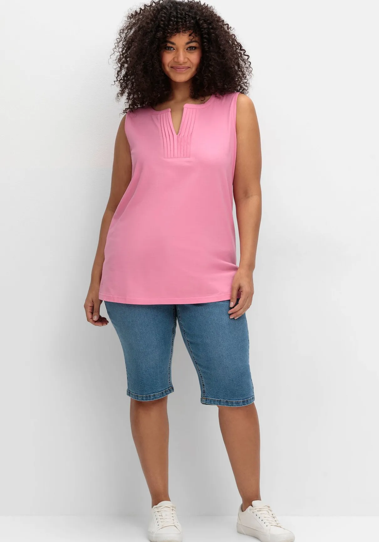 Tanktop aus Jersey, mit Biesen am Ausschnitt