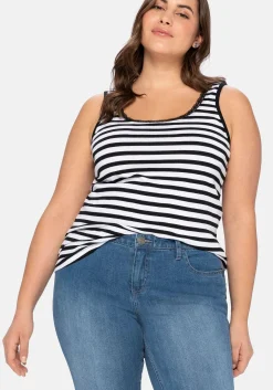 Tanktop mit Ringeln und Spitze am Ausschnitt