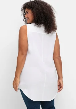 Top mit dekorativem Spitzenbesatz