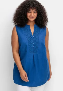 Top mit dekorativem Spitzenbesatz