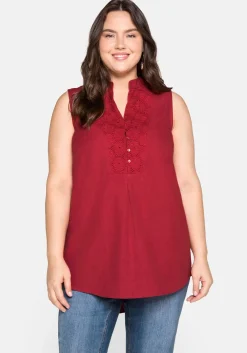 Top mit dekorativem Spitzenbesatz