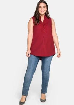 Top mit dekorativem Spitzenbesatz