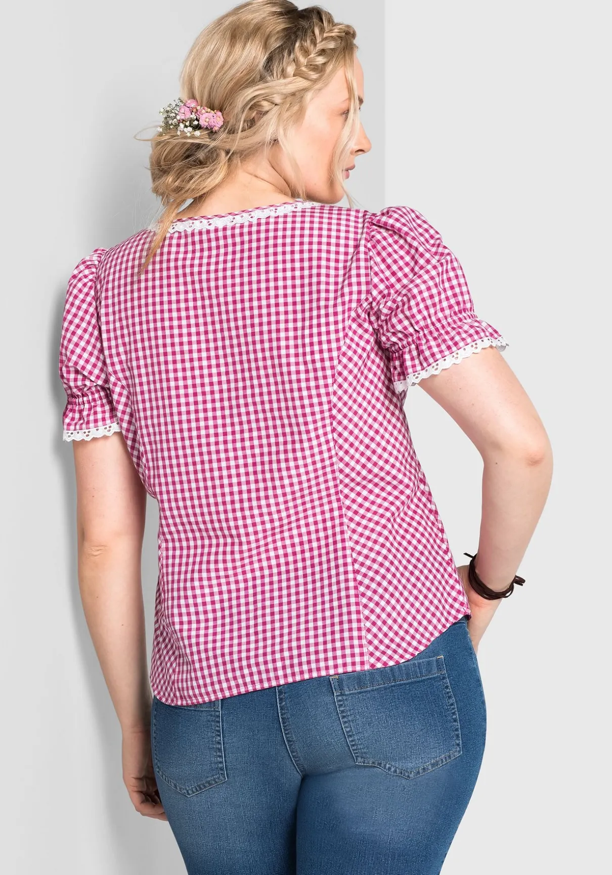 Trachtenbluse mit typischem Trachtenkaro