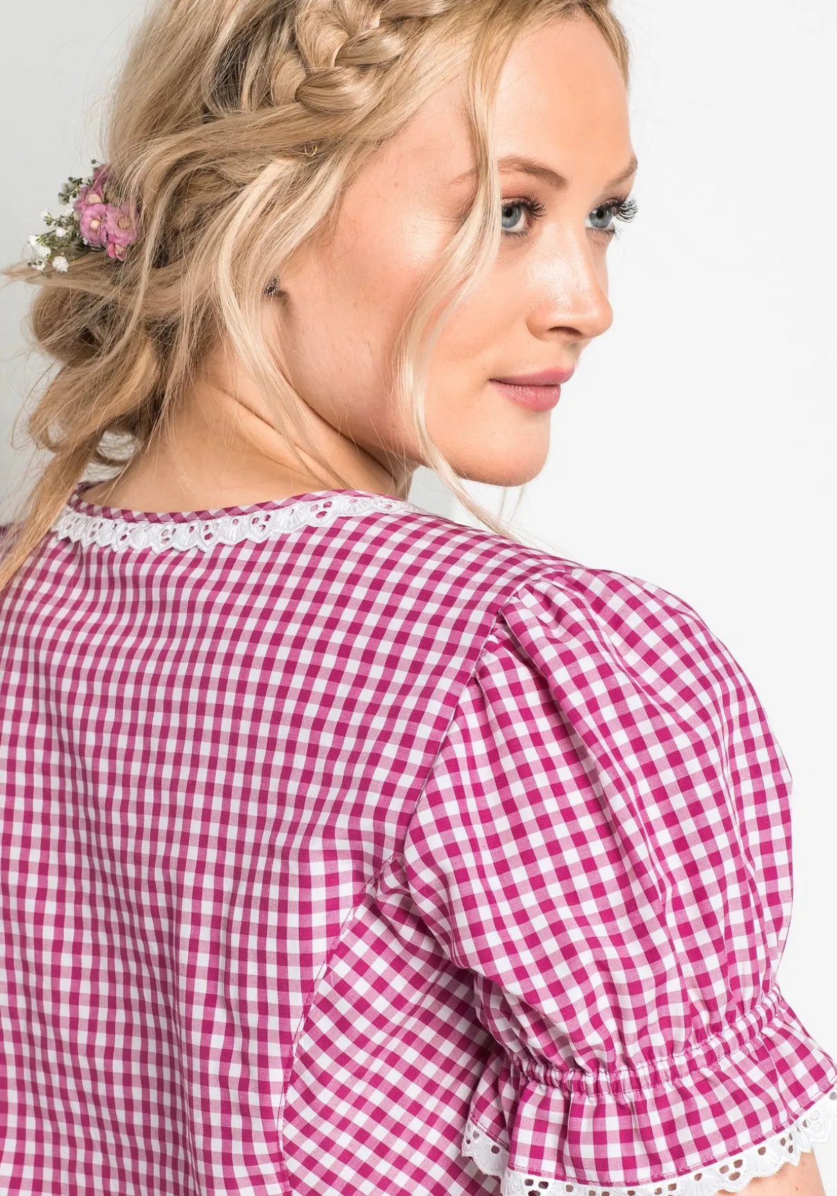 Trachtenbluse mit typischem Trachtenkaro