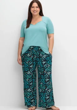 T-Shirt mit herzförmigem Ausschnitt