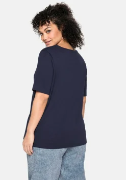 T-Shirt mit tiefem Ausschnitt und längerem Ärmel
