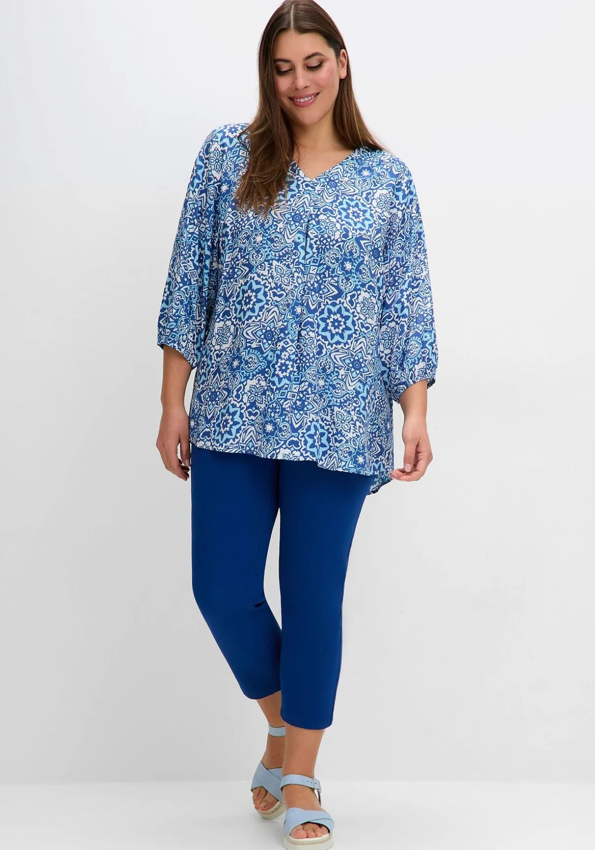 Tunika mit Alloverdruck und 3/4-Arm