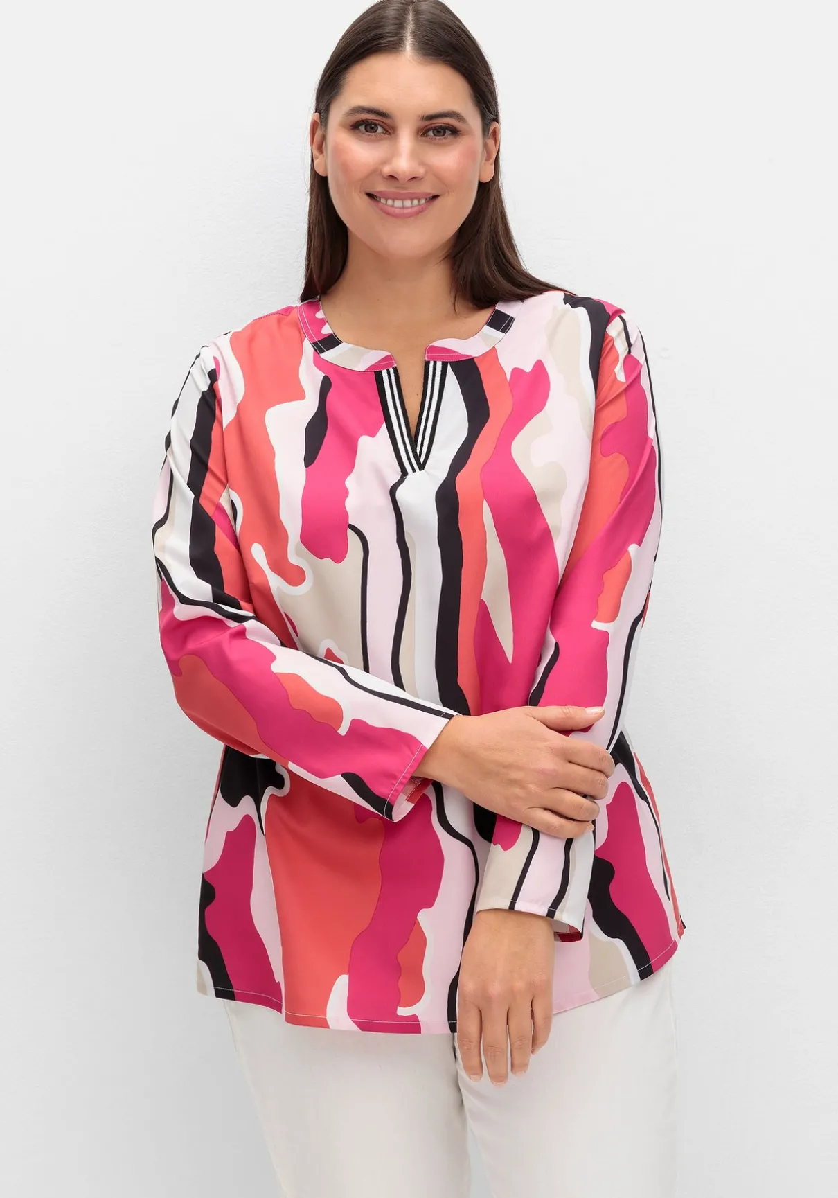 Tunika mit Grafikprint und Ziertape am V-Cut