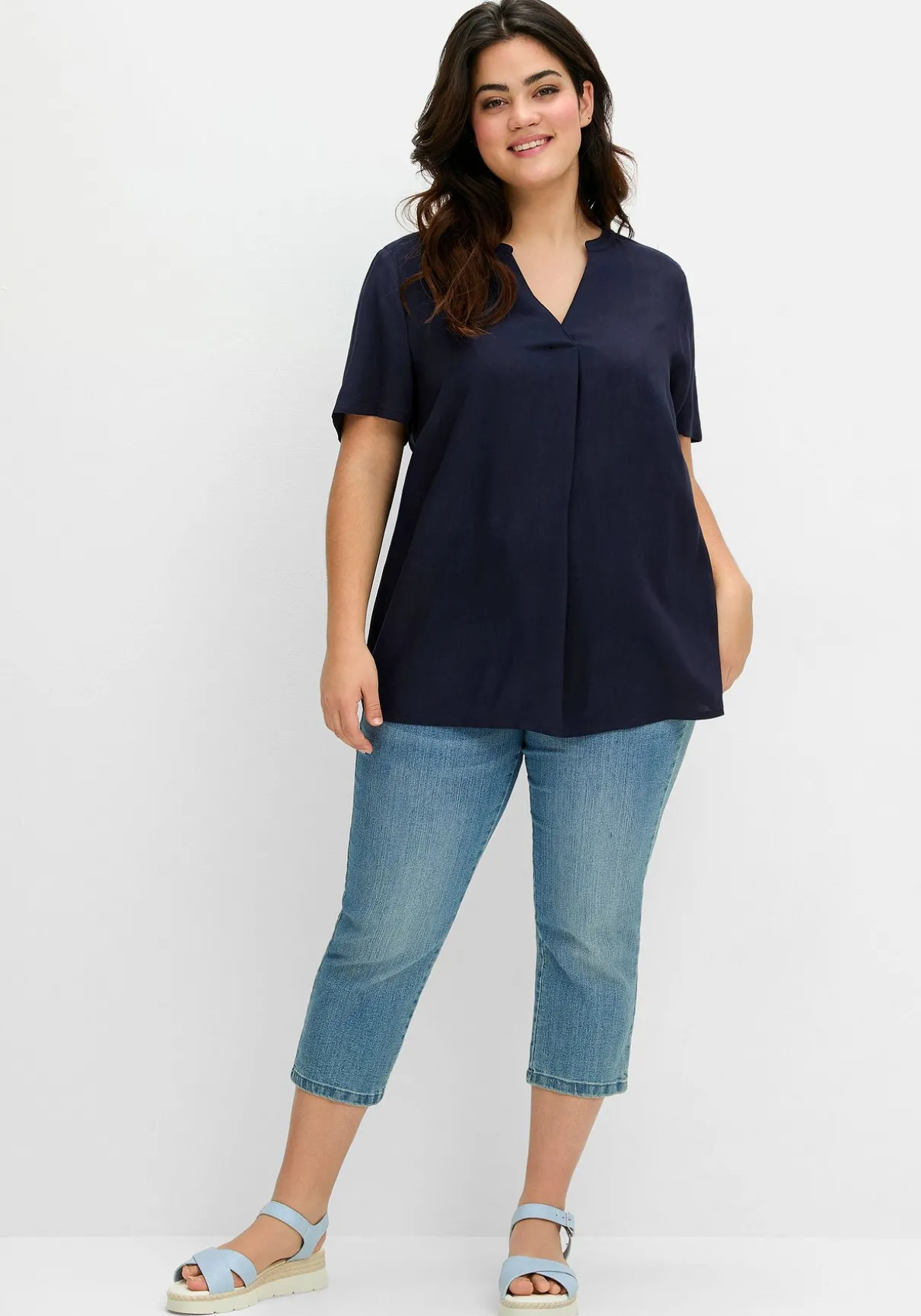 Tunika mit Kellerfalte und Hohlsaumspitze