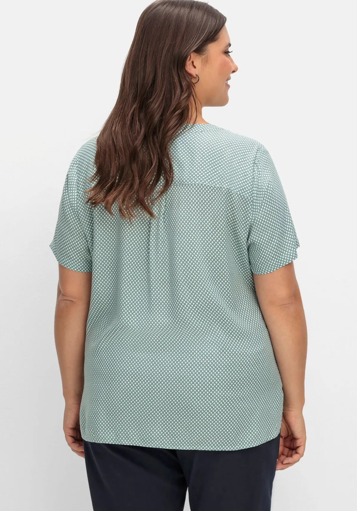 Tunika mit Kurzarm und verlängertem Rückenteil