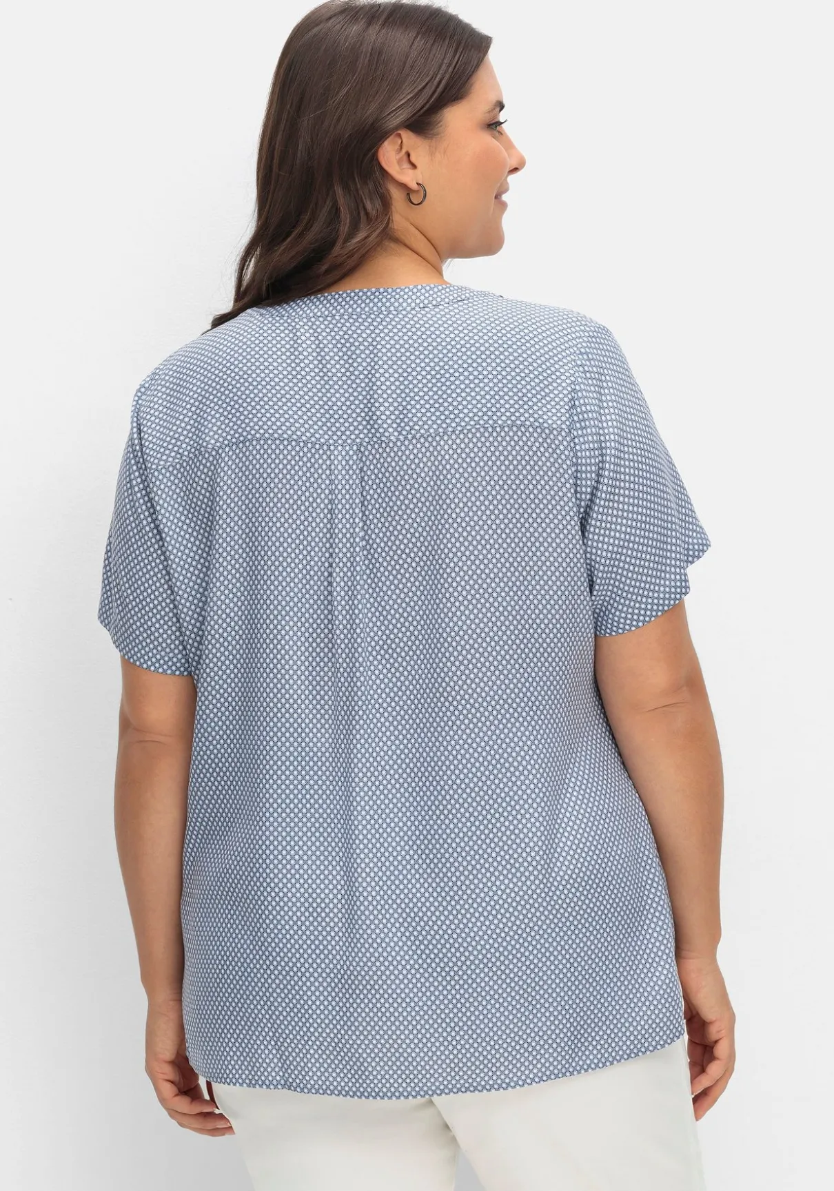 Tunika mit Kurzarm und verlängertem Rückenteil