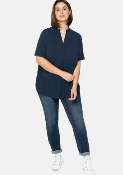 Tunika mit V-Ausschnitt und Stehkragen