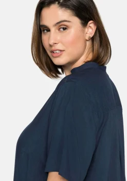 Tunika mit V-Ausschnitt und Stehkragen