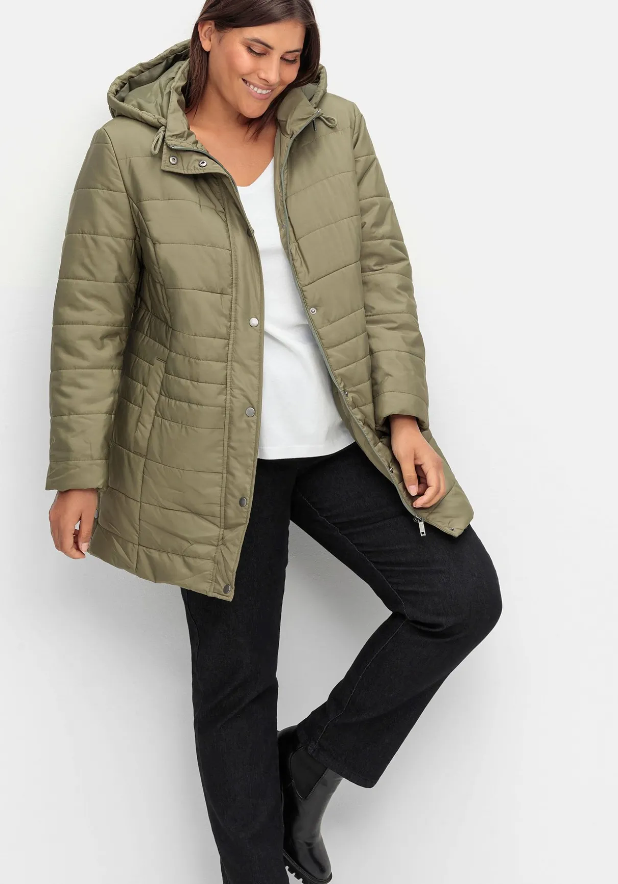 Warm wattierte Steppjacke mit Kapuze