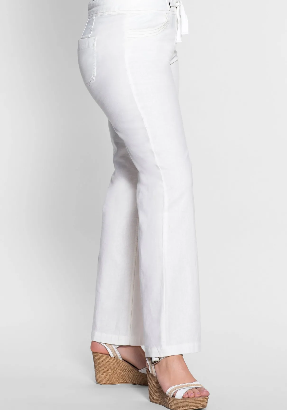 Weite Bootcut-Hose mit Leinenanteil