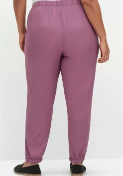 Weite, fließende Hose mit Bündchen am Saum