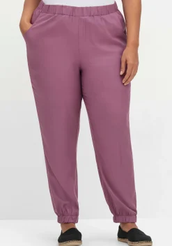 Weite, fließende Hose mit Bündchen am Saum