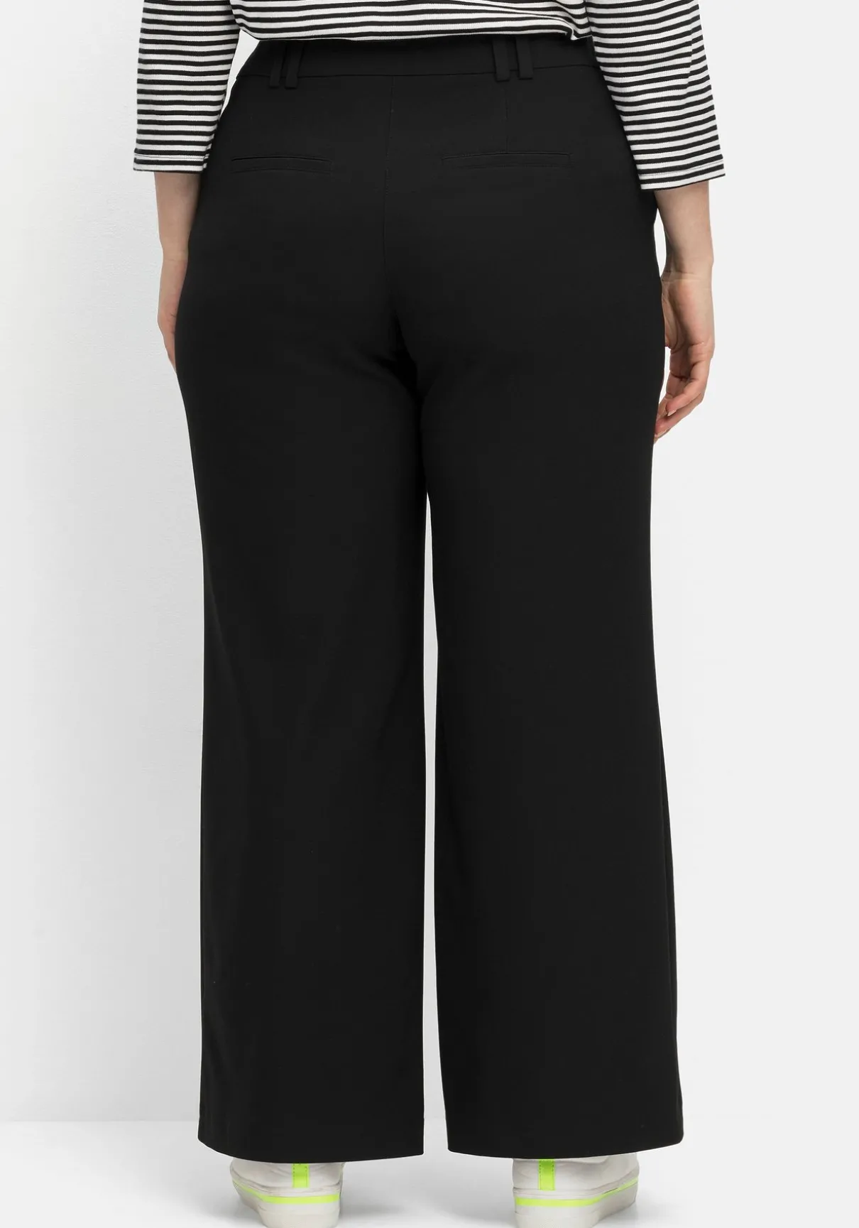 Weite Hose im Curvy-Schnitt ELLA mit Bundfalten