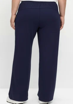 Weite Sporthose mit Teilungsnaht vorn