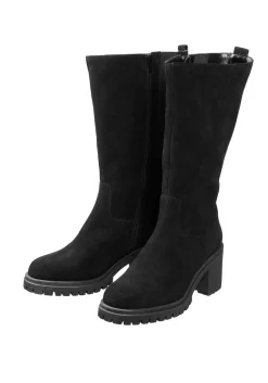 Weitschaftstiefel mit stark profilierter Sohle